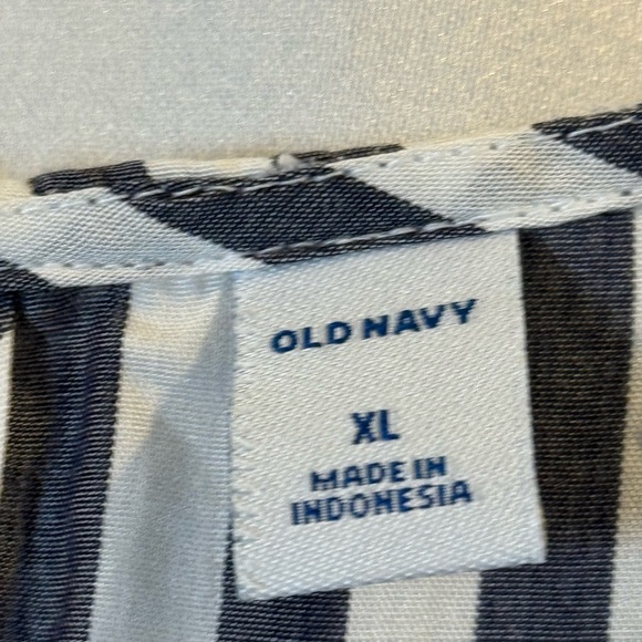 Black and White Striped Women's Top - Picture 4 of 14